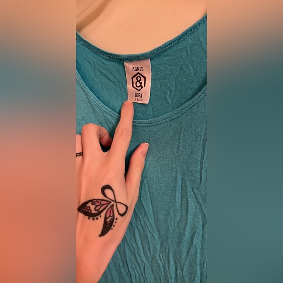 Agnes & Dora Tunic ✨ - Picture 3 of 4